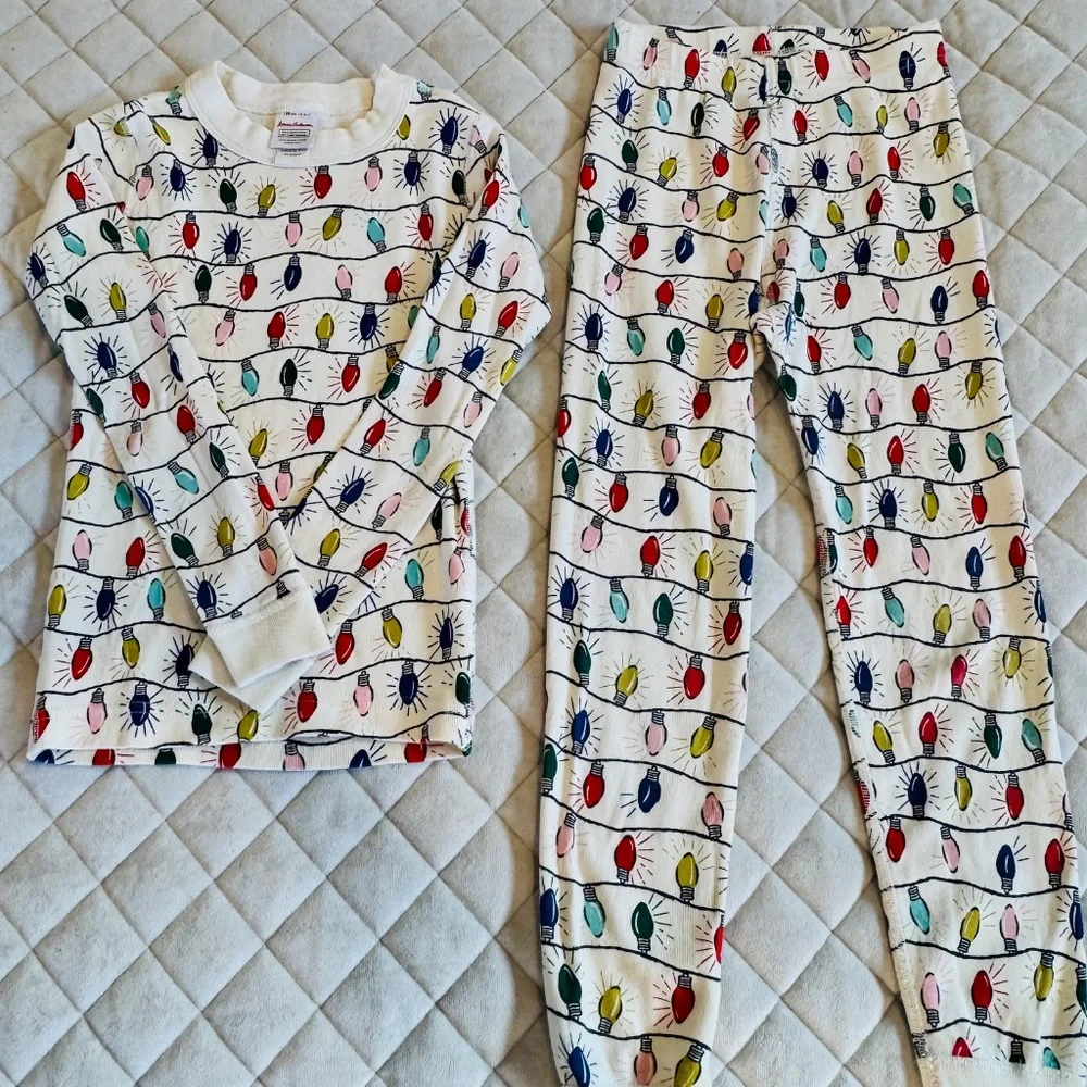 Hanna Andersson Christmas Pajamas - Picture 5 of 15